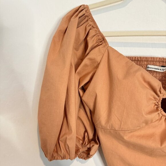 Abercrombie O-Ring Puff Sleeve Sweetheart Neck Smocked Cropped Blouse Top Small - Picture 4 of 10